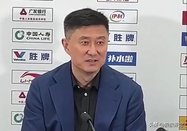 皇冠新体育-杜锋：出局无遗憾 我们拿了11个总冠军 很多队伍都没有拿过总冠军